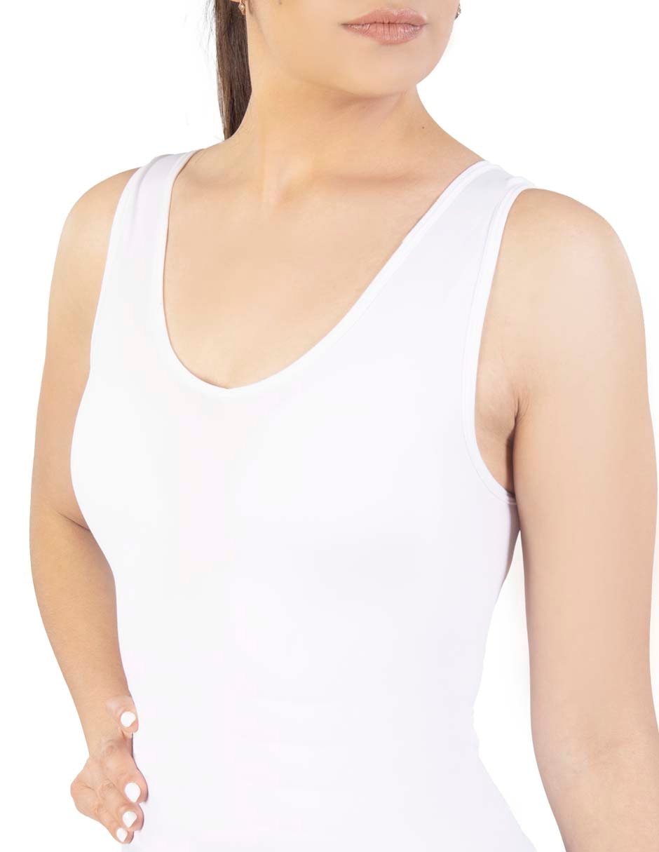 Camiseta cuello V 3