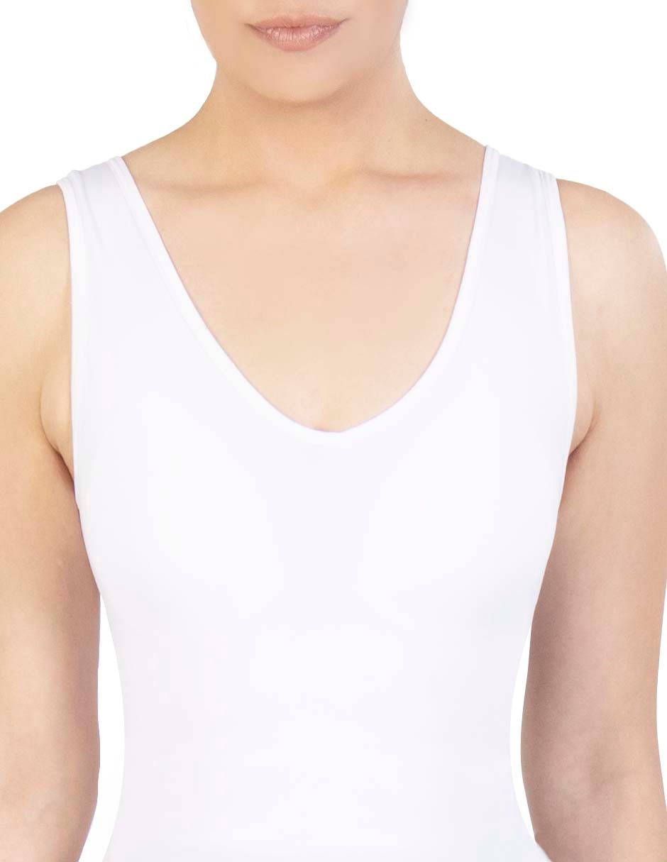 Camiseta cuello V 2