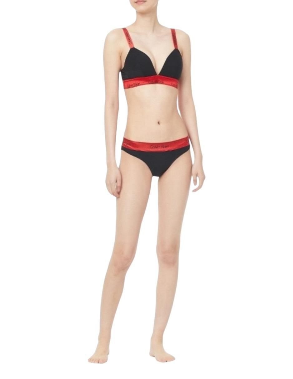 Top Calvin Klein escote corazón tirante ajustable 2