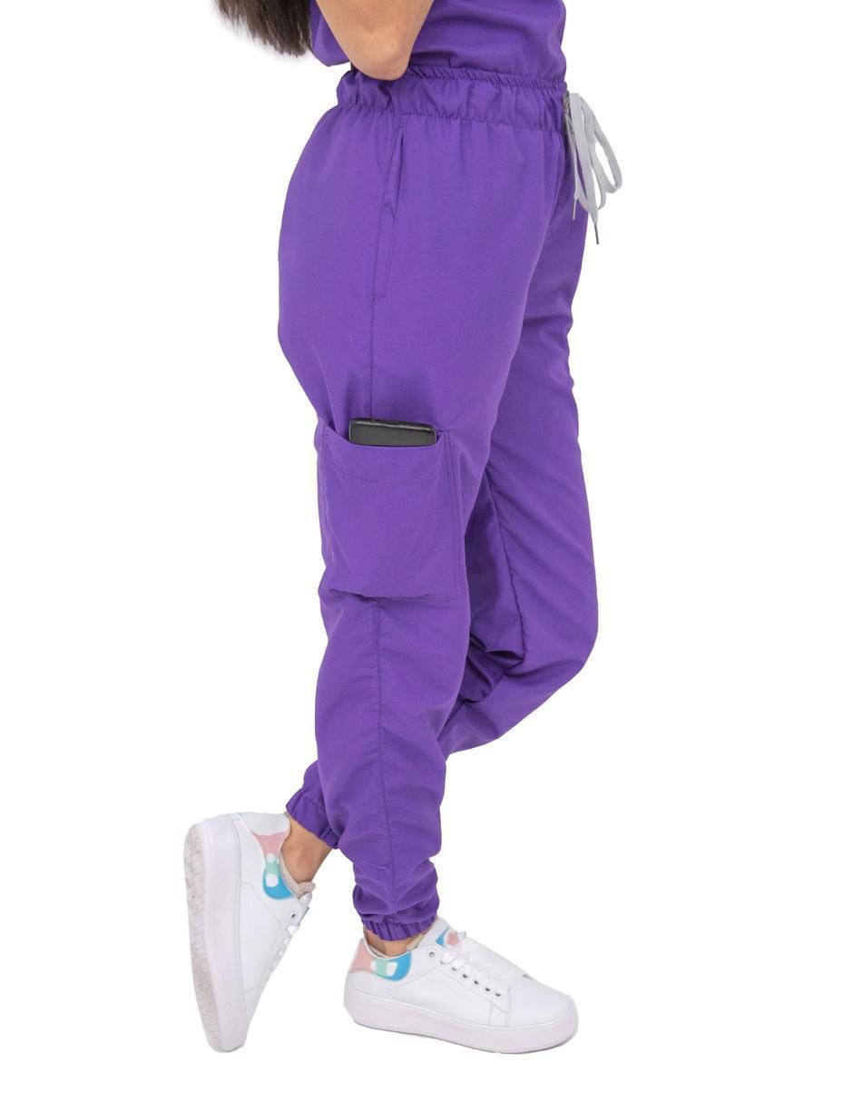 Pijama quirúrgica estilo relajado para mujer 4