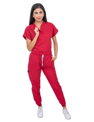Pijama quirúrgica estilo relajado para mujer