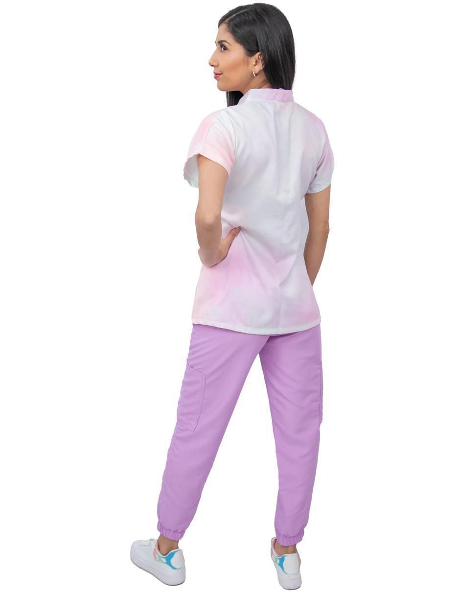 Pijama quirúrgica estilo relajado para mujer 3