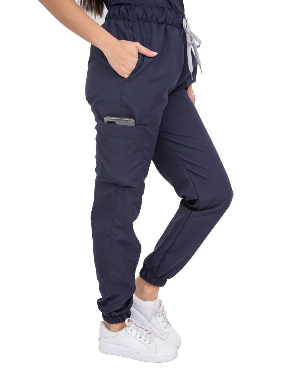 Pijama quirúrgica estilo relajado para mujer 4
