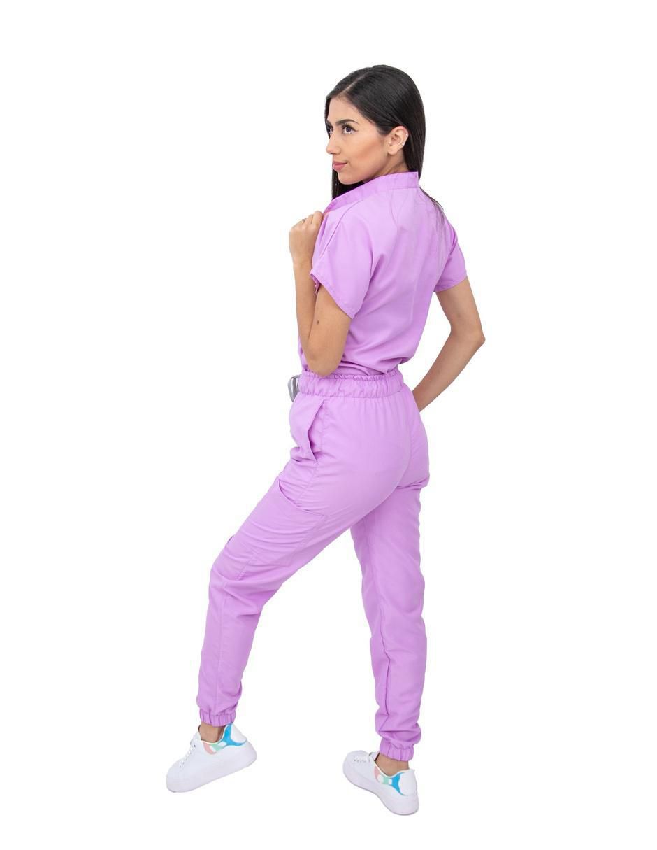 Pijama quirúrgica estilo relajado para mujer 5
