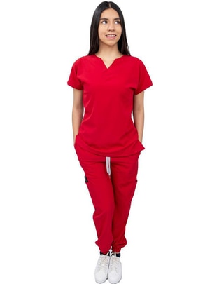 Pijama quirúrgica estilo relajado para mujer