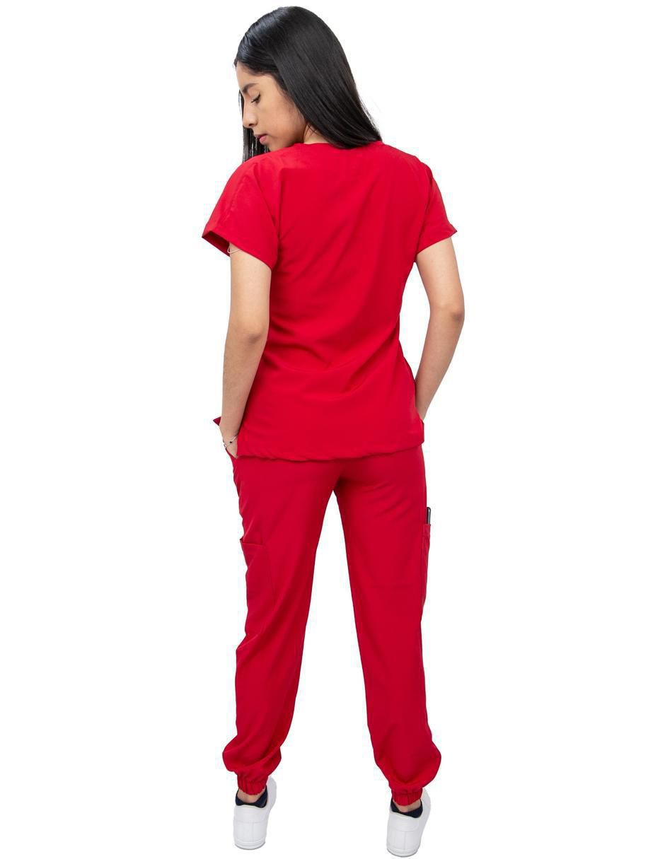 Pijama quirúrgica estilo relajado para mujer 3