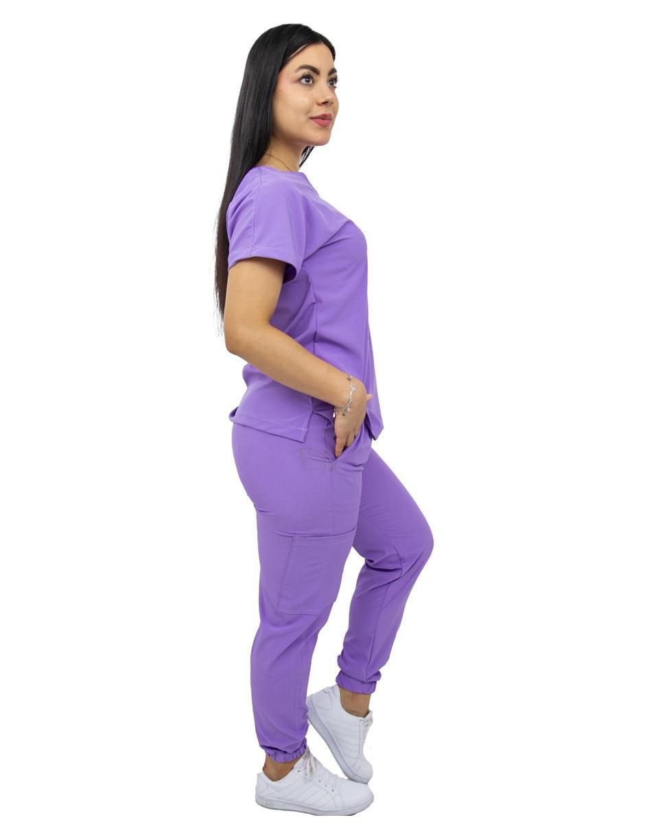 Pijama quirúrgica estilo relajado para mujer 2