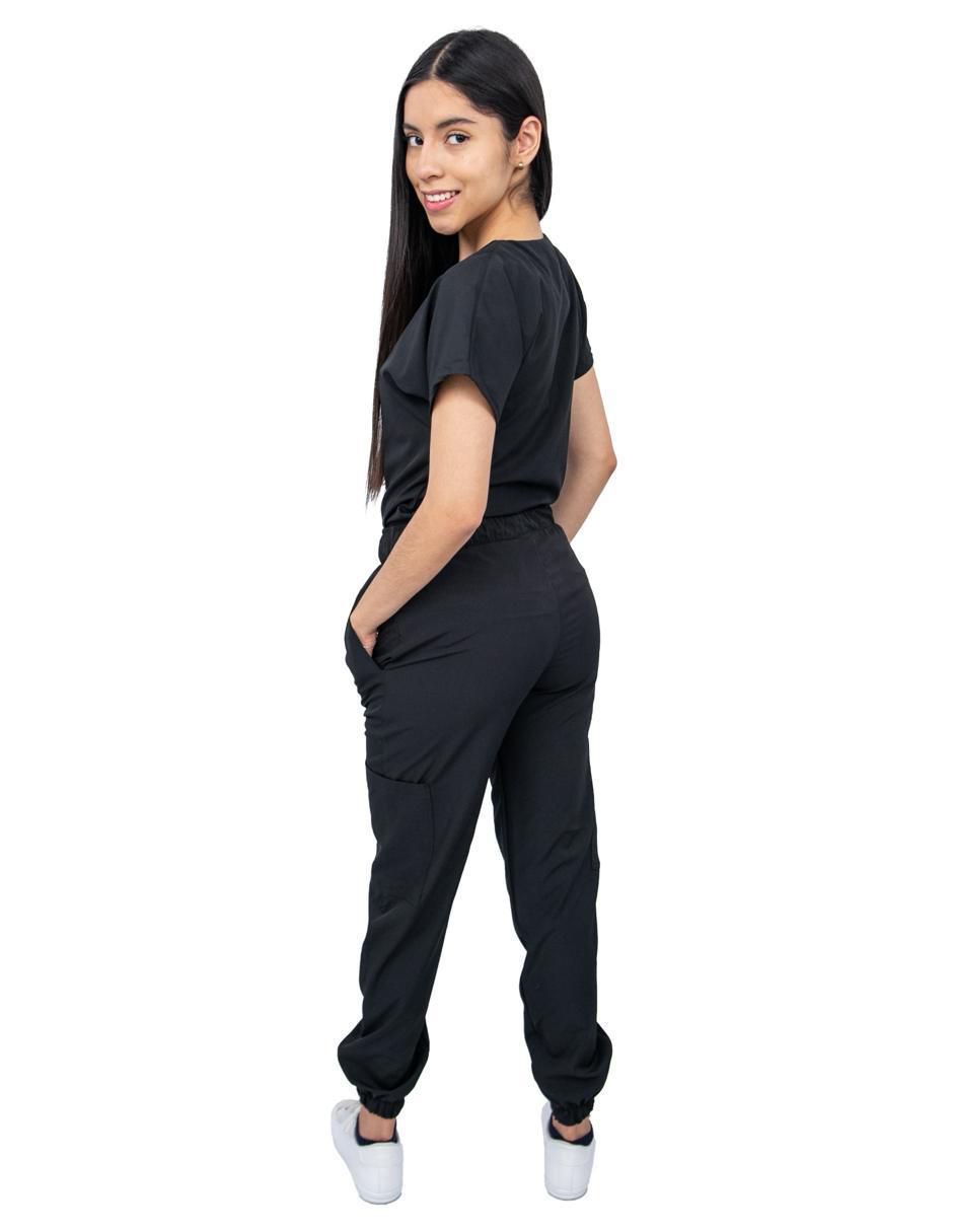Pijama quirúrgica estilo relajado para mujer 2