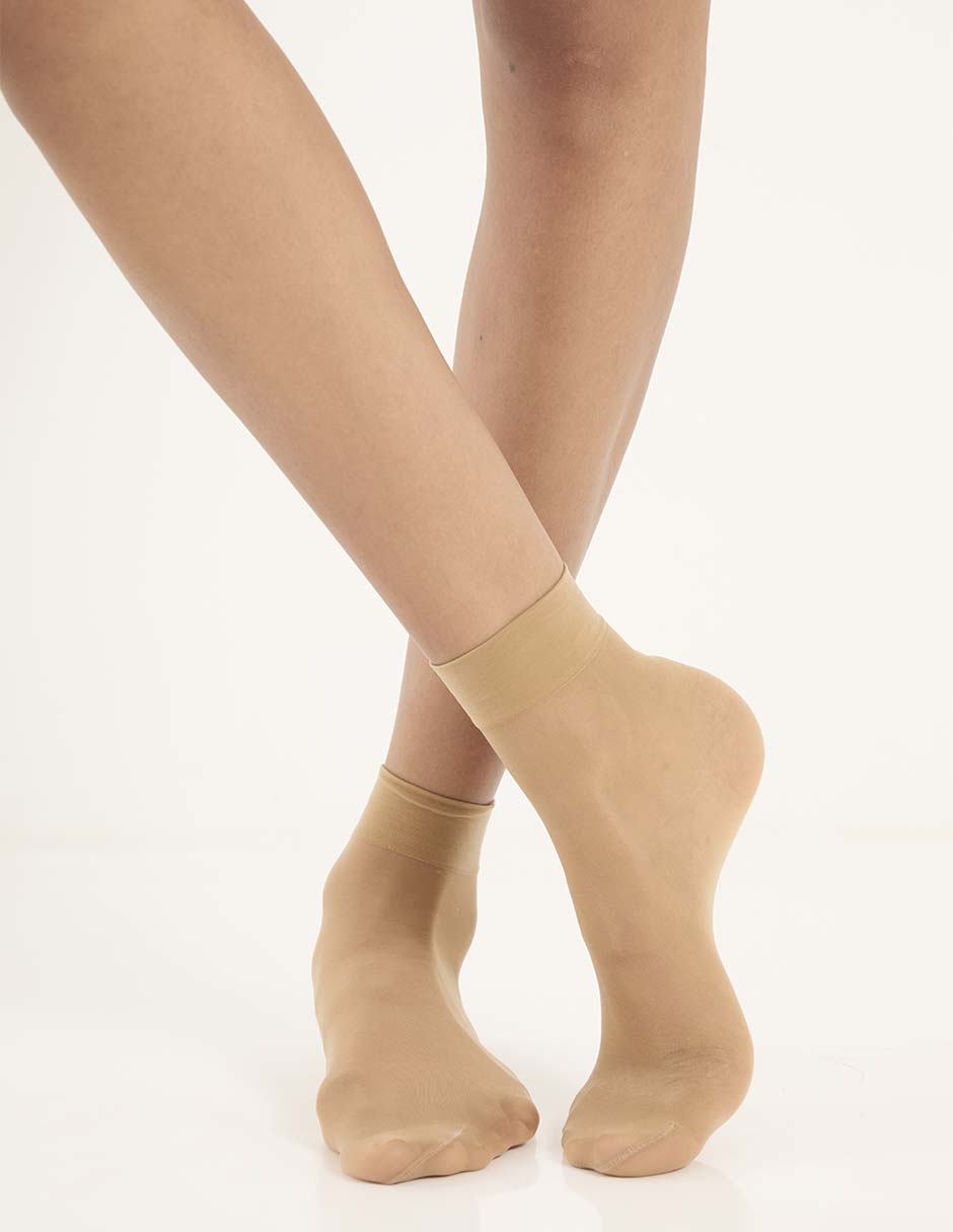 Nude 2