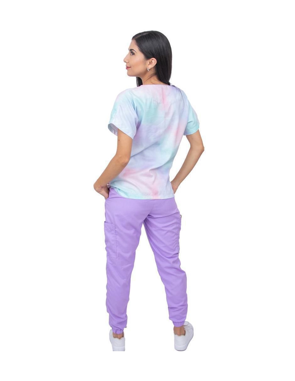Pijama quirúrgica estilo relajado para mujer 3