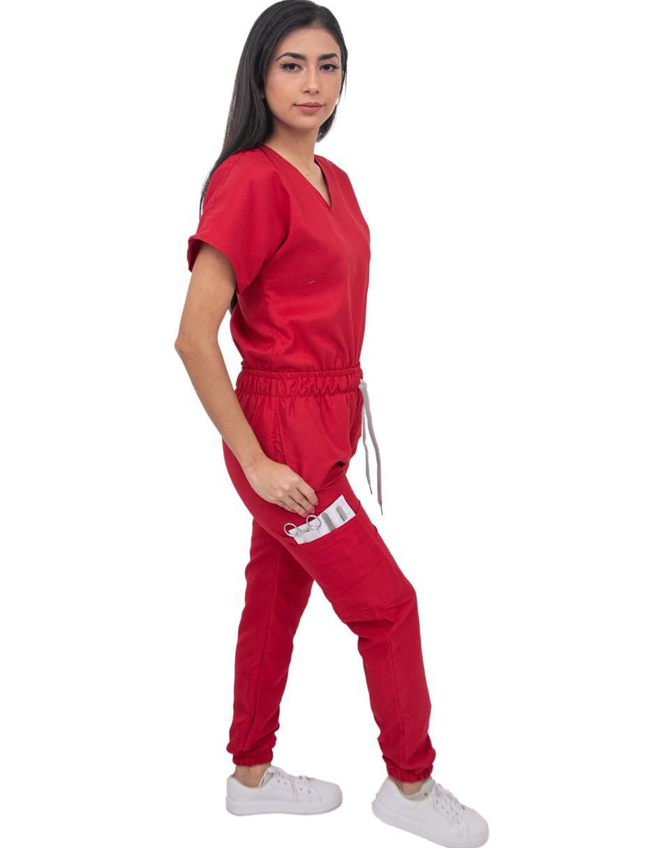 Pijama quirúrgica estilo relajado para mujer 2