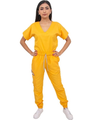 Pijama quirúrgica estilo relajado para mujer