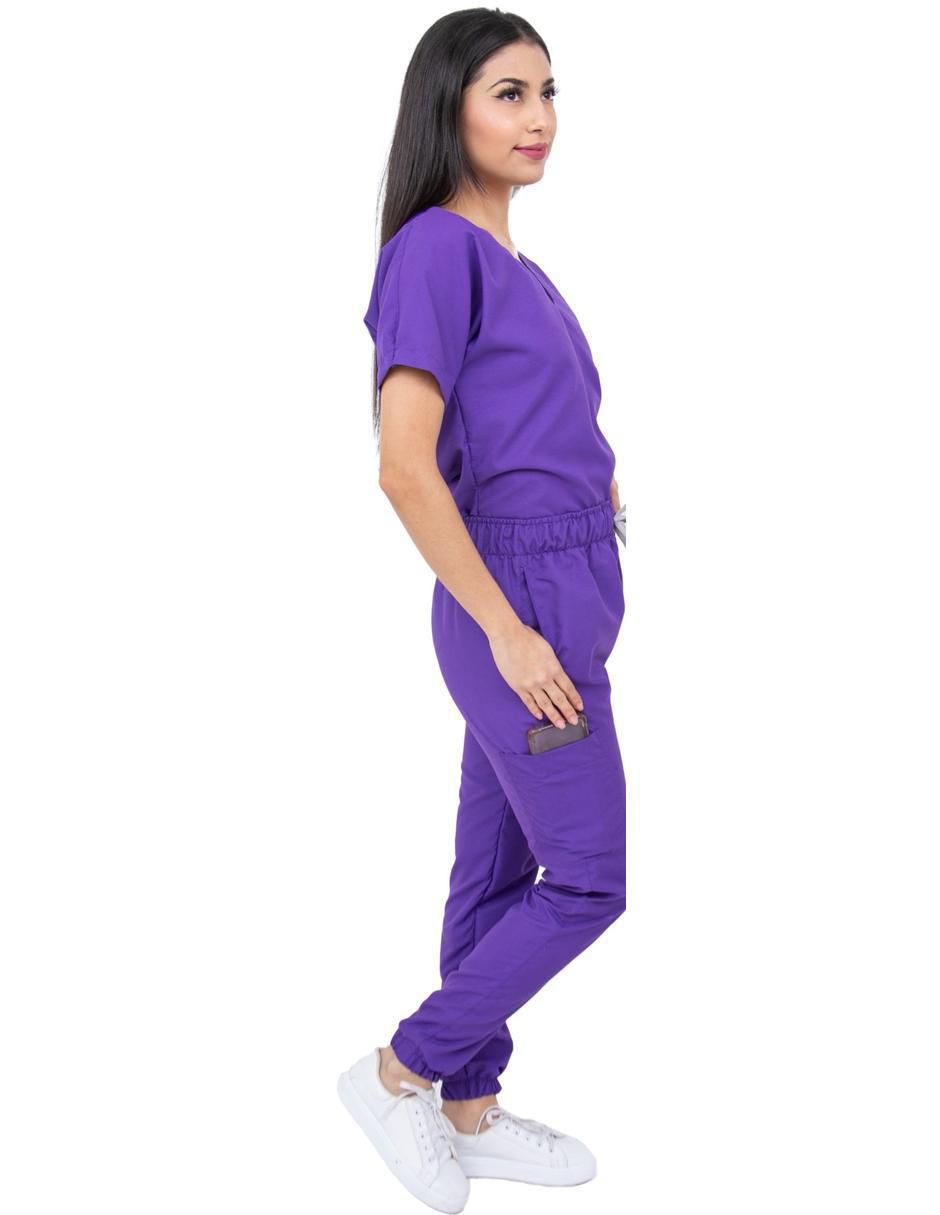 Pijama quirúrgica estilo relajado para mujer 2