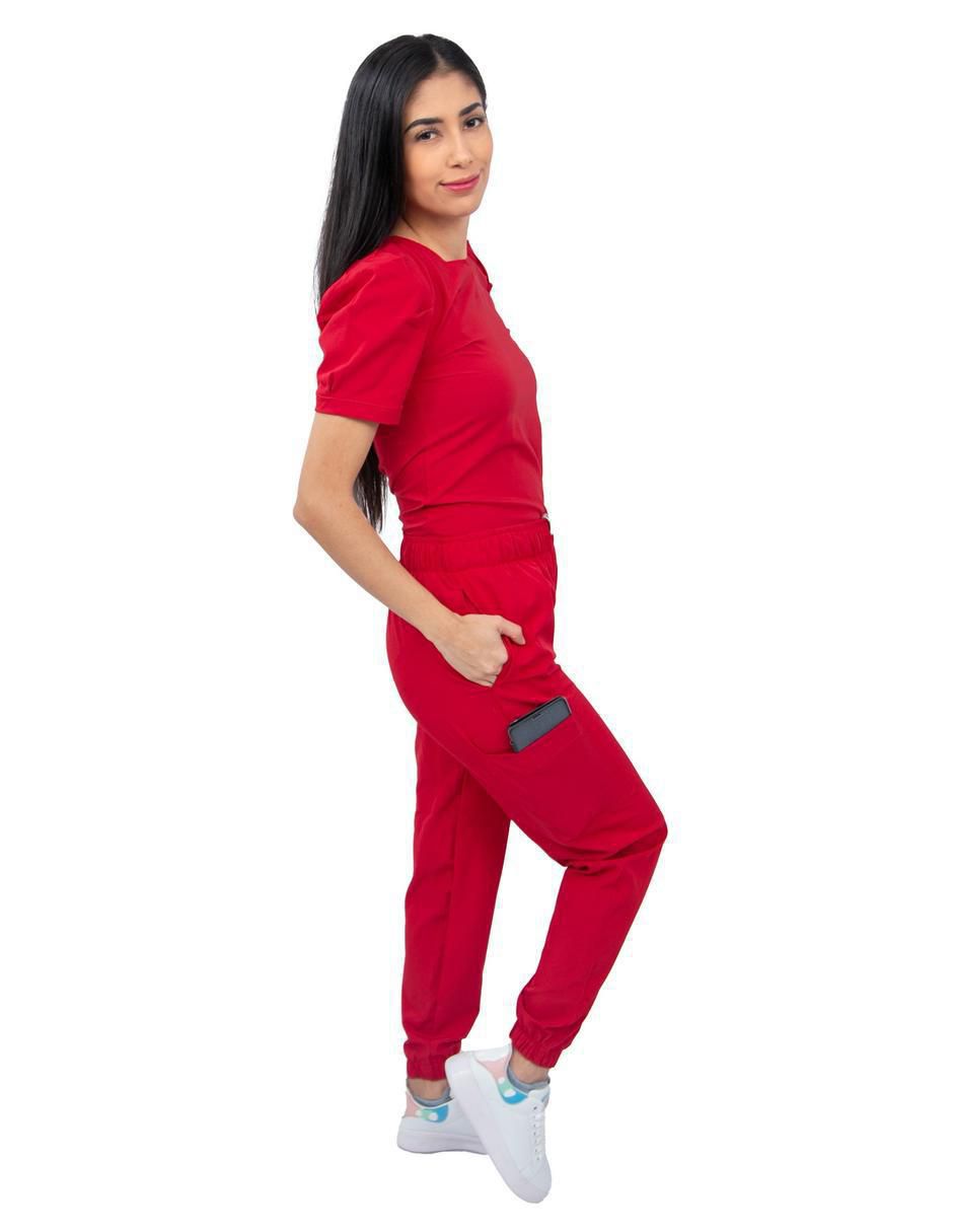 Pijama quirúrgica estilo relajado para mujer 2