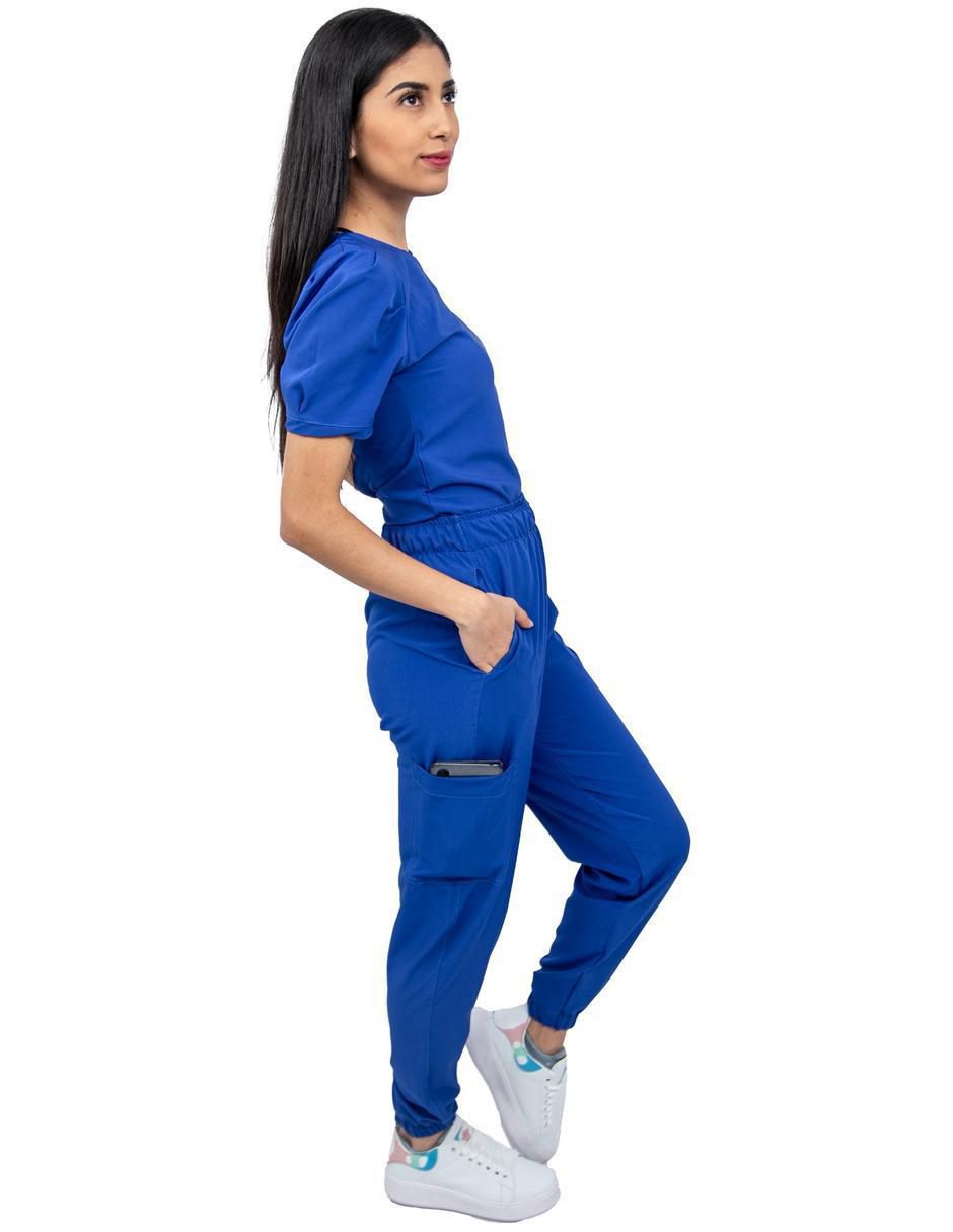 Pijama quirúrgica estilo relajado para mujer 2
