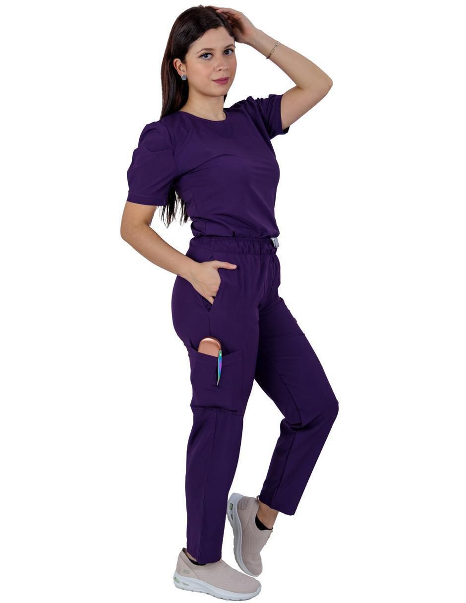 Pijama quirúrgica estilo relajado para mujer 2