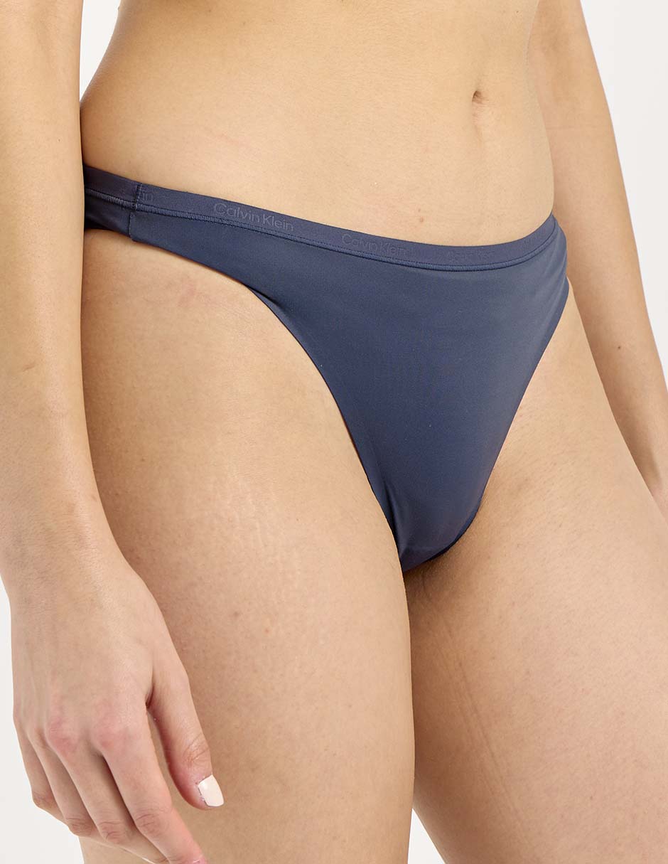 Tanga Calvin Klein para mujer