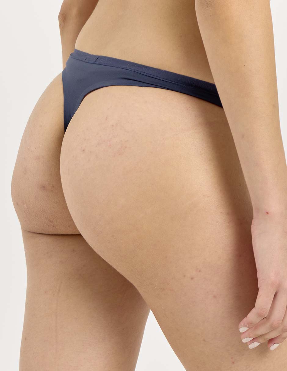 Tanga Calvin Klein para mujer