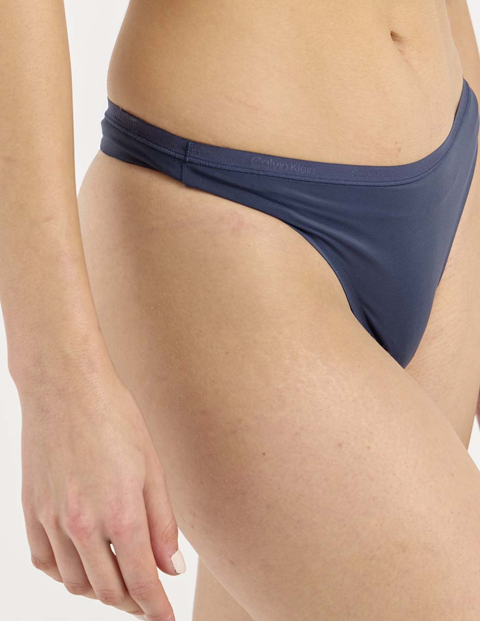 Tanga Calvin Klein para mujer