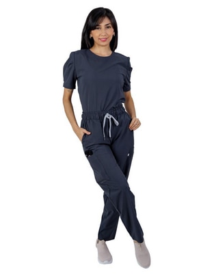 Pijama quirúrgica estilo relajado para mujer