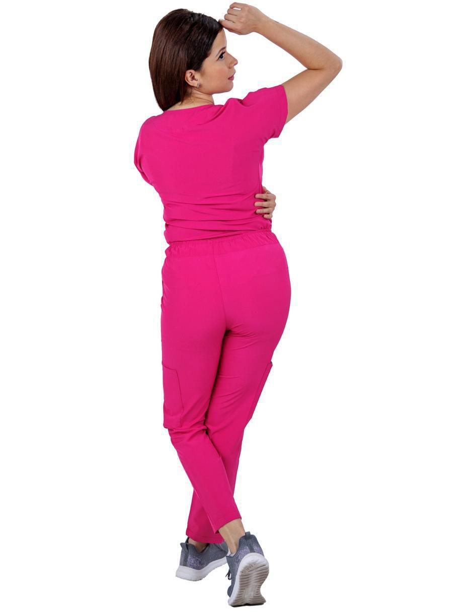 Pijama quirúrgica estilo relajado para mujer 3