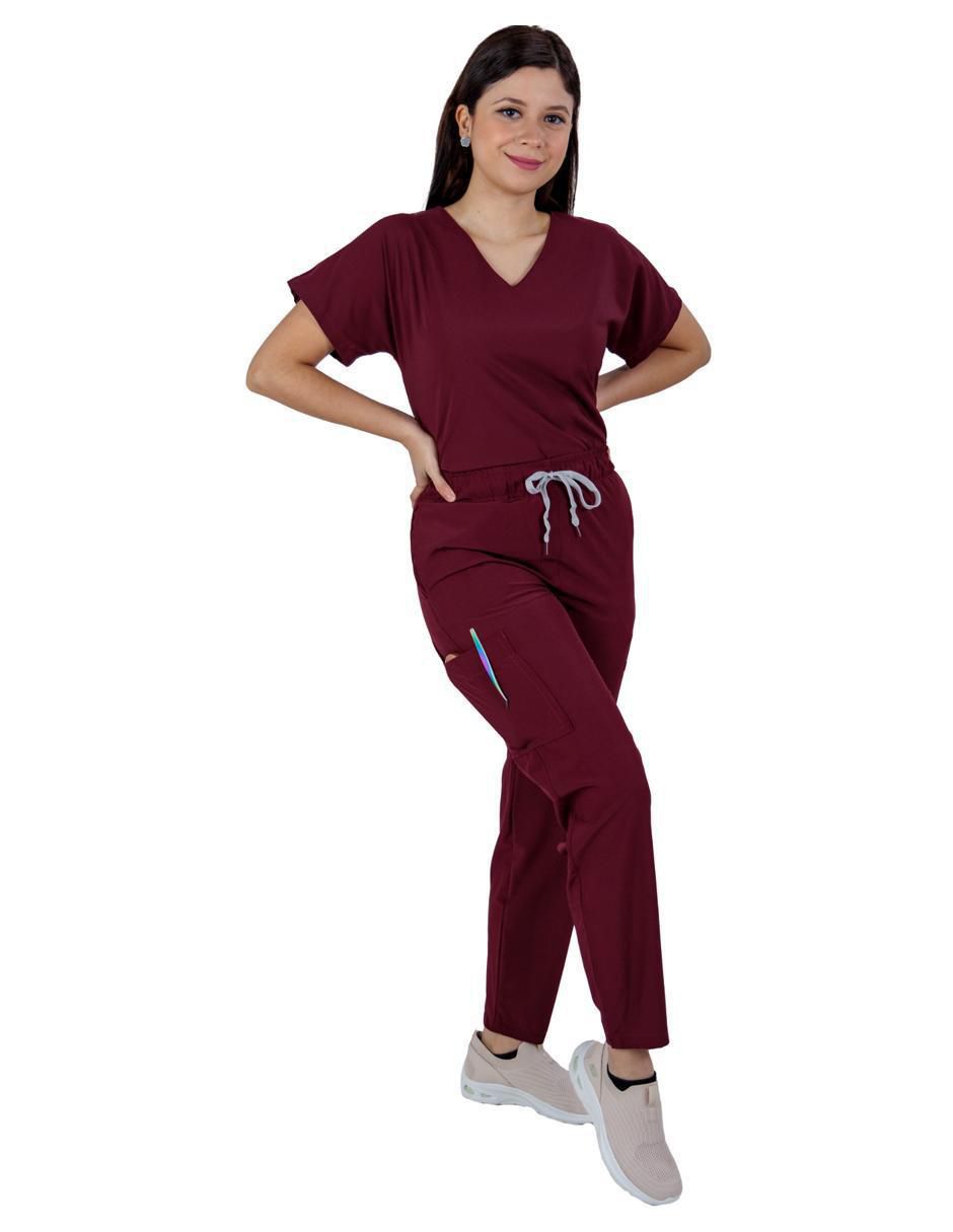 Pijama quirúrgica estilo relajado para mujer 2