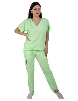 Pijama quirúrgica estilo relajado para mujer Pijama quirúrgica estilo relajado para mujer