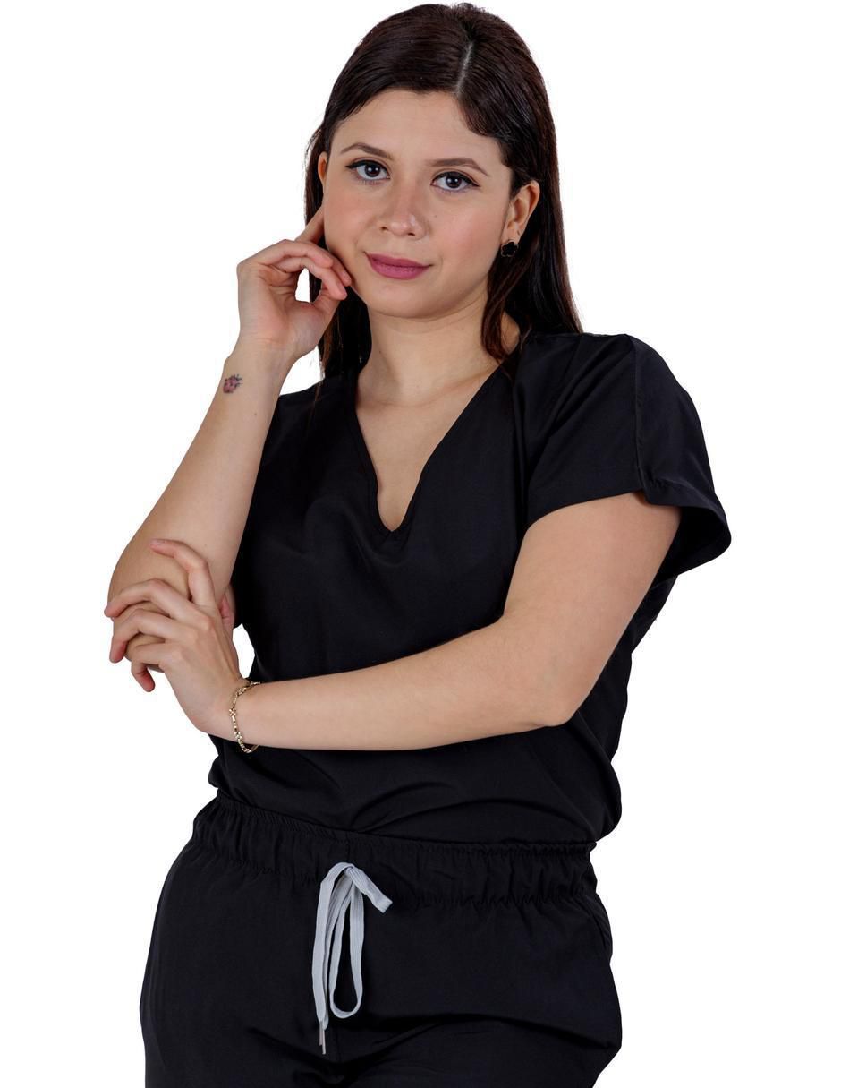 Pijama quirúrgica estilo relajado para mujer 2