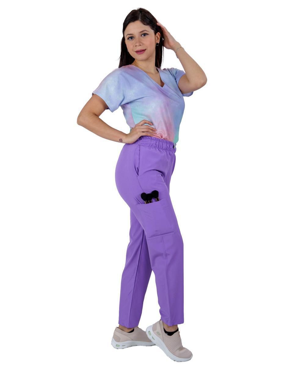 Pijama quirúrgica estilo relajado para mujer 2
