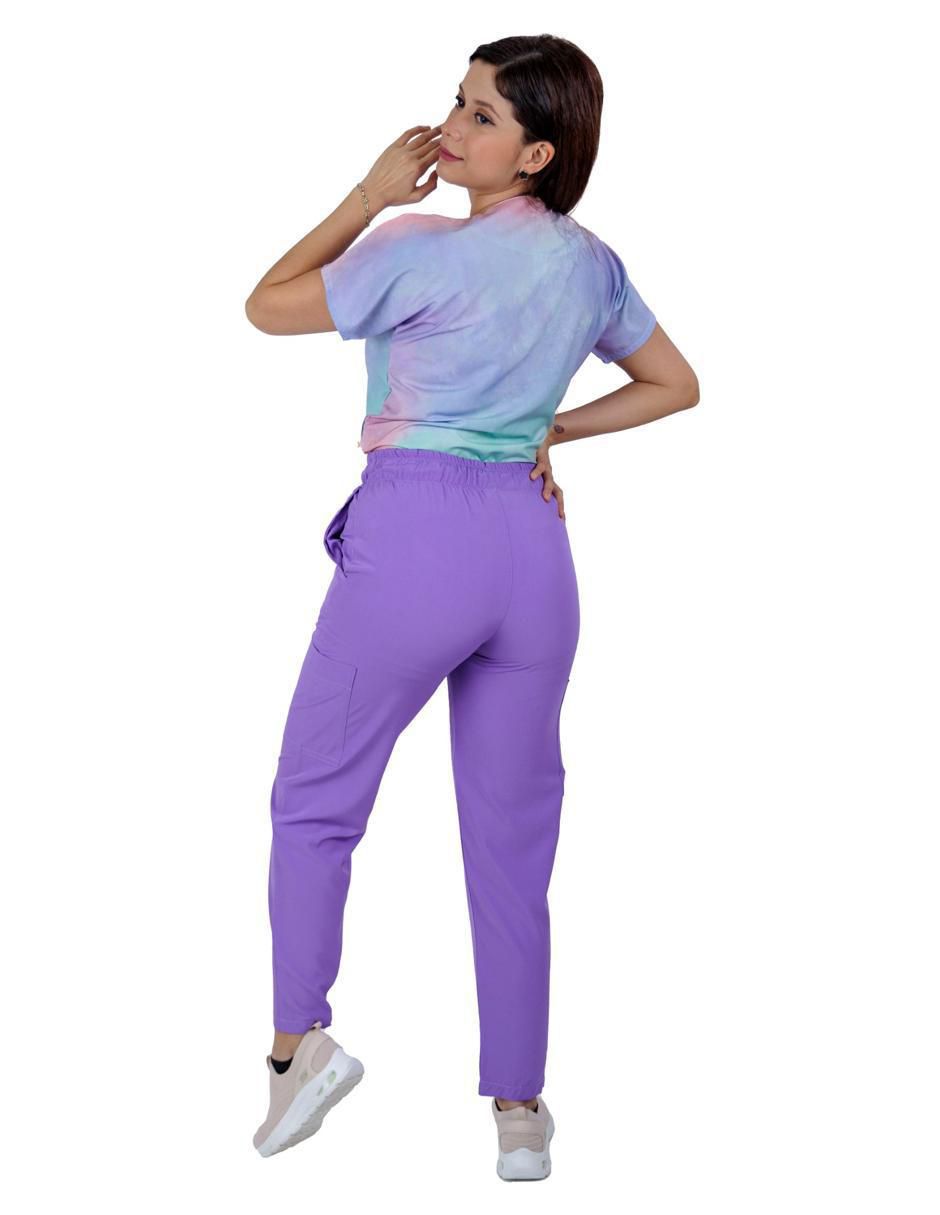 Pijama quirúrgica estilo relajado para mujer 3