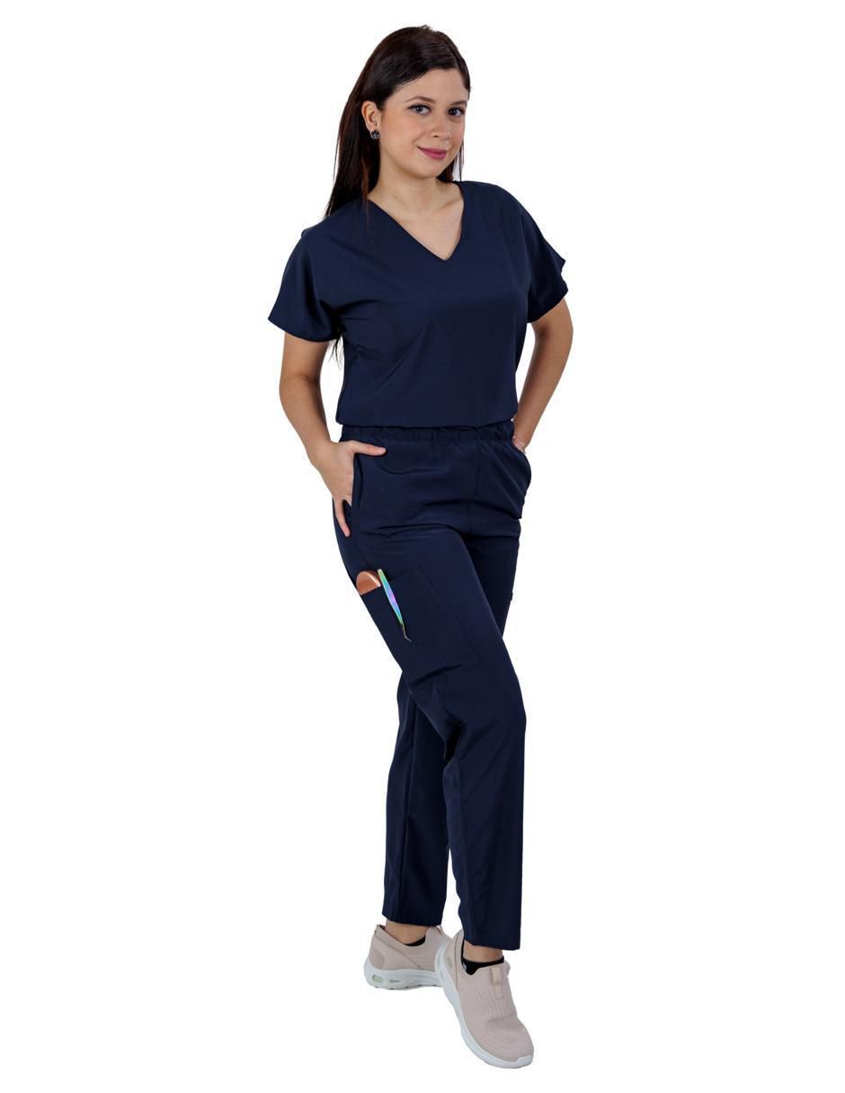 Pijama quirúrgica estilo relajado para mujer 2