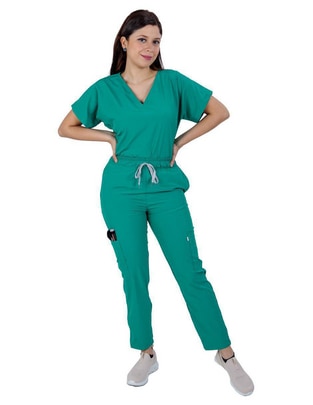Pijama quirúrgica estilo relajado para mujer