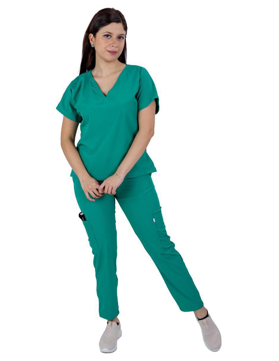 Pijama quirúrgica estilo relajado para mujer 3