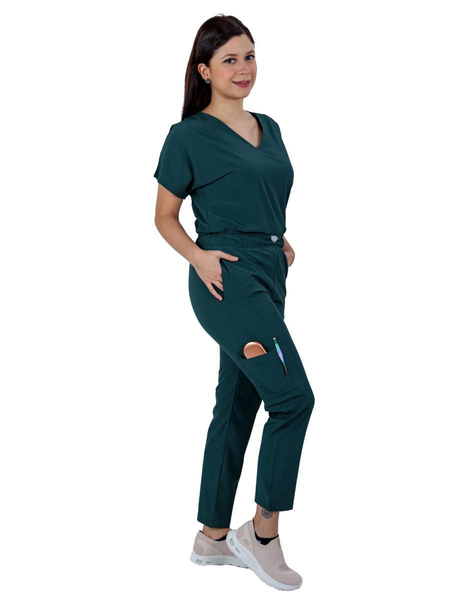 Pijama quirúrgica estilo relajado para mujer 2