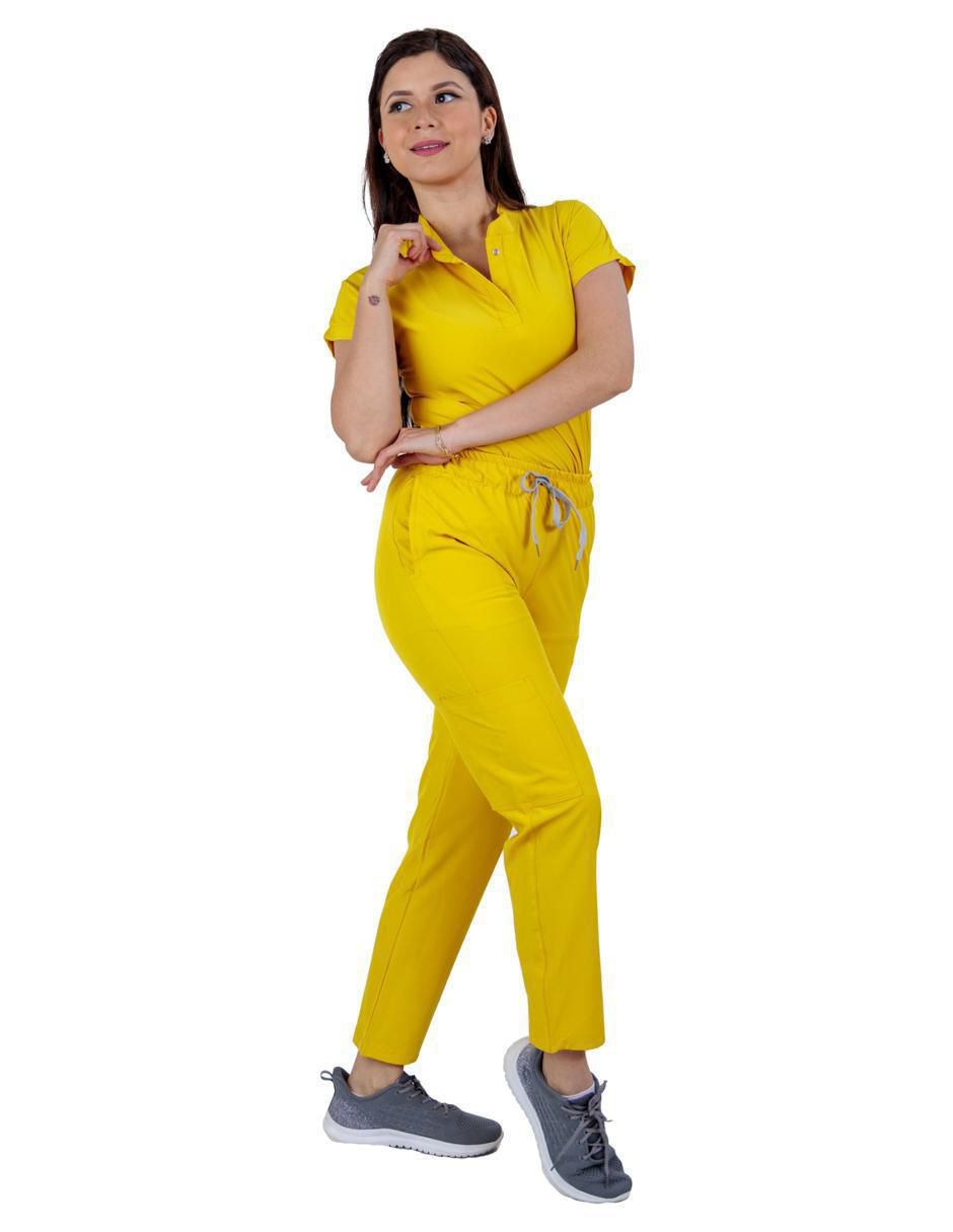 Pijama quirúrgica estilo relajado para mujer 2