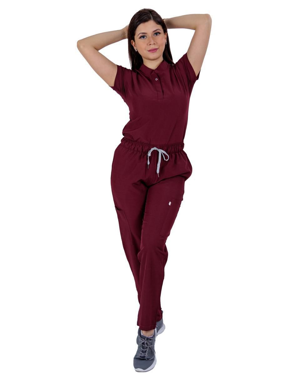 Pijama quirúrgica estilo relajado para mujer
