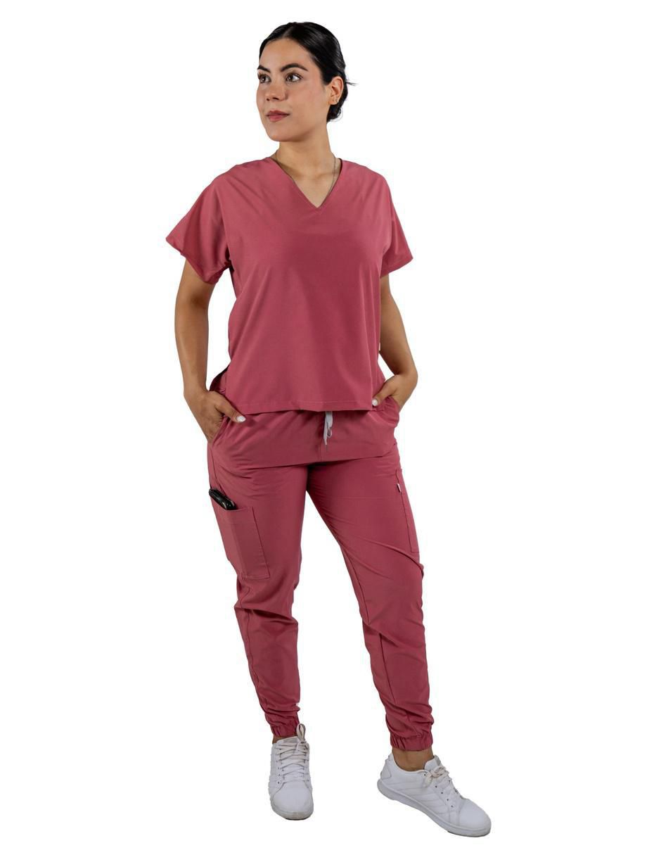 Pijama quirúrgica estilo relajado para mujer 1