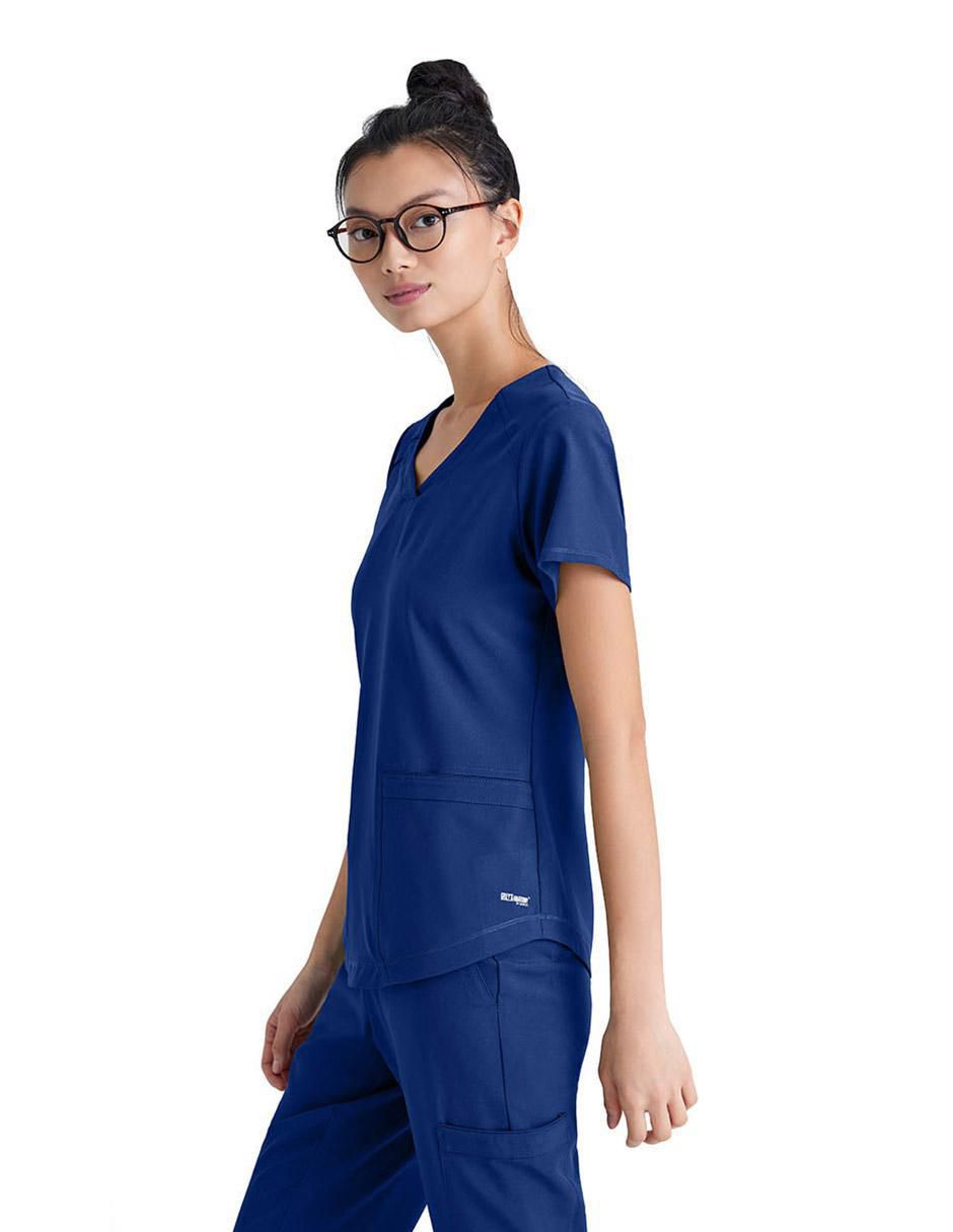 Pijama quirúrgica estilo regular para mujer 5