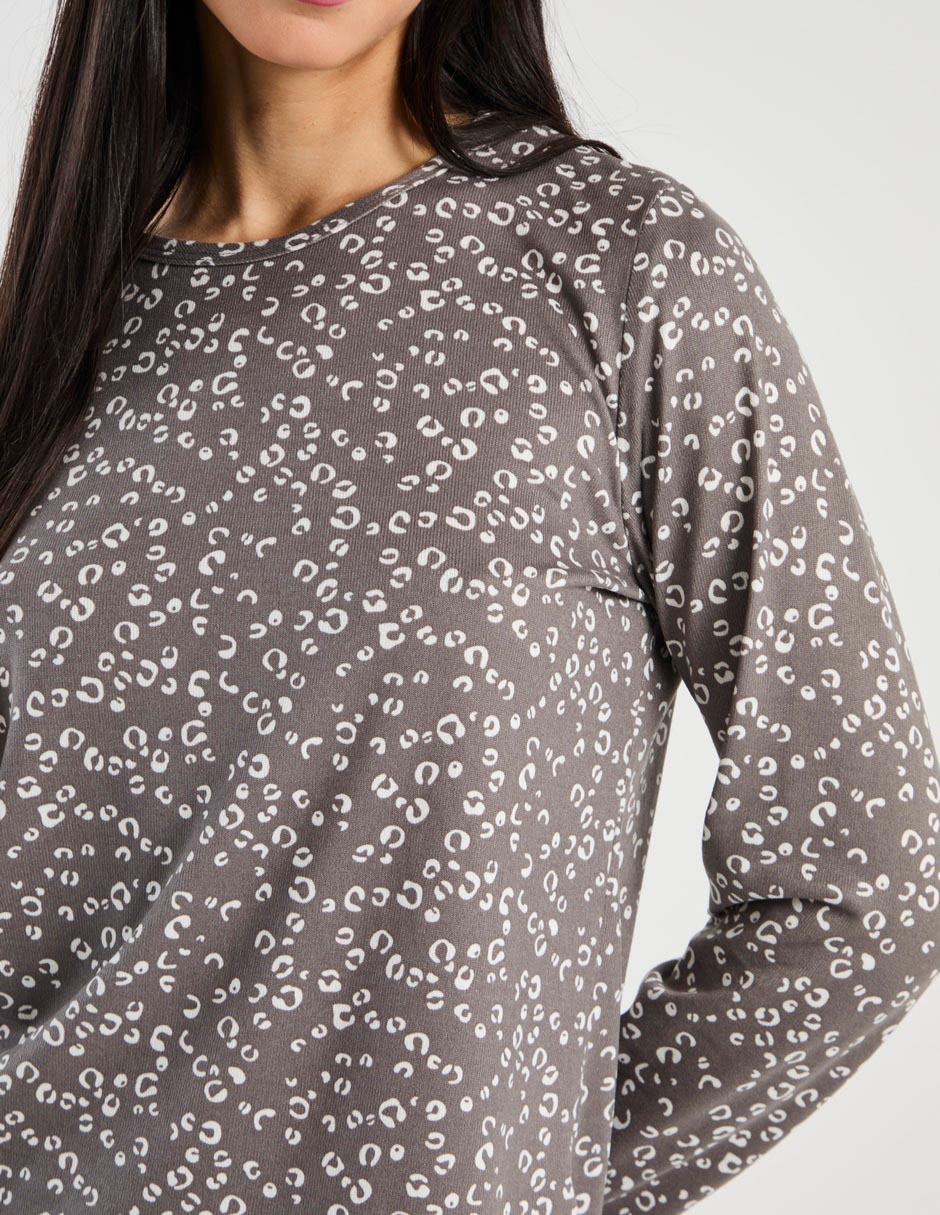 Conjunto pijama para mujer 9