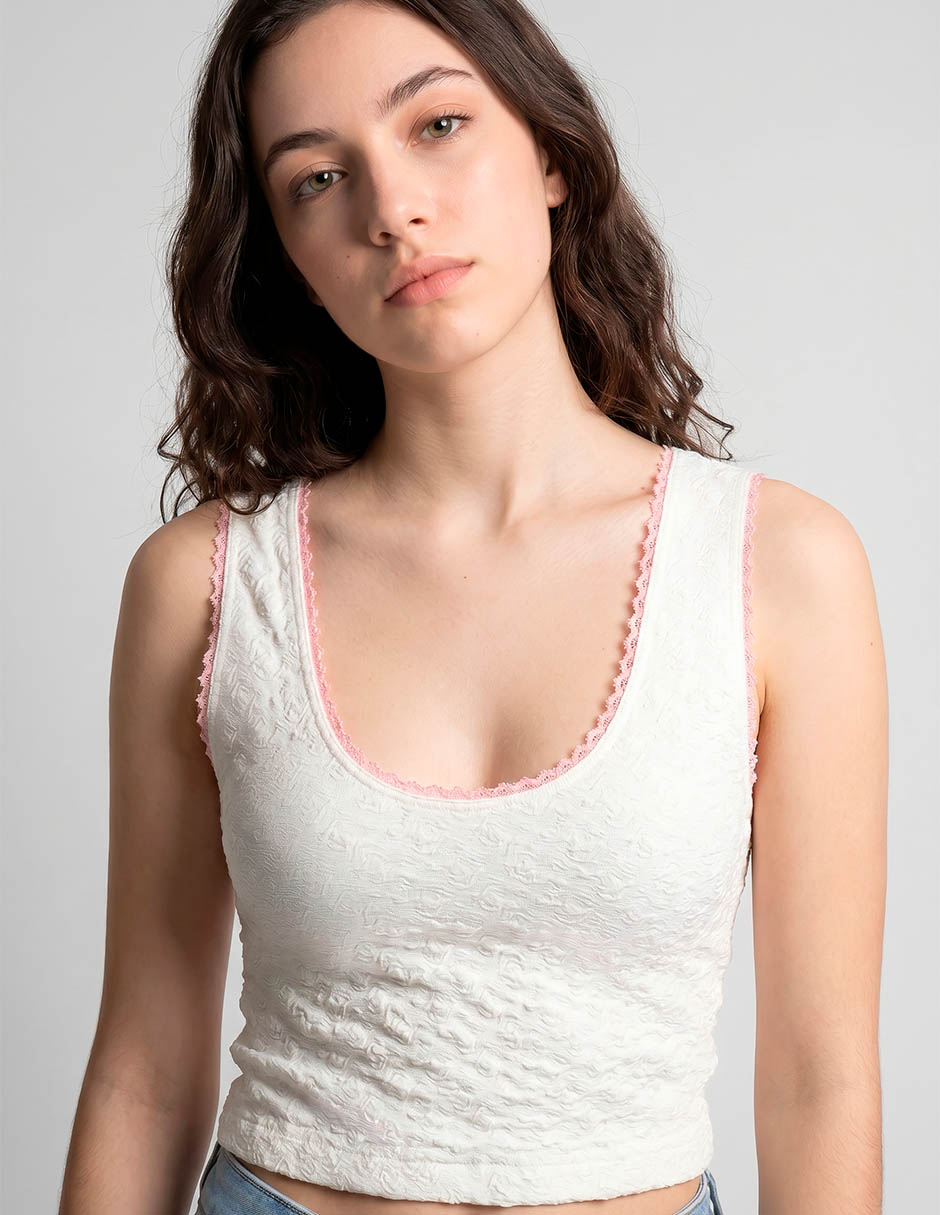 Top cuello redondo escote redondo tirante ancho 3
