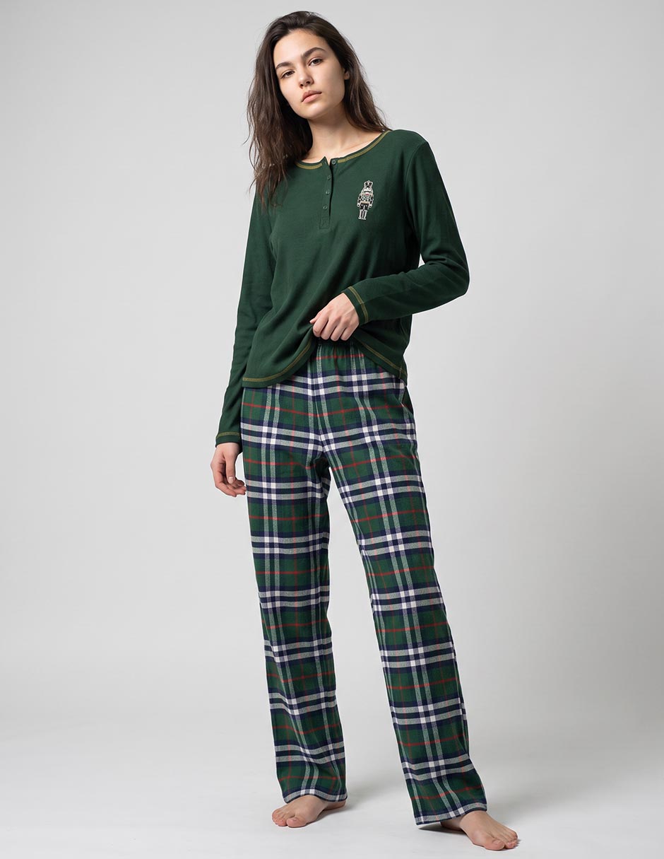 Conjunto pijama para mujer Conjunto pijama para mujer
