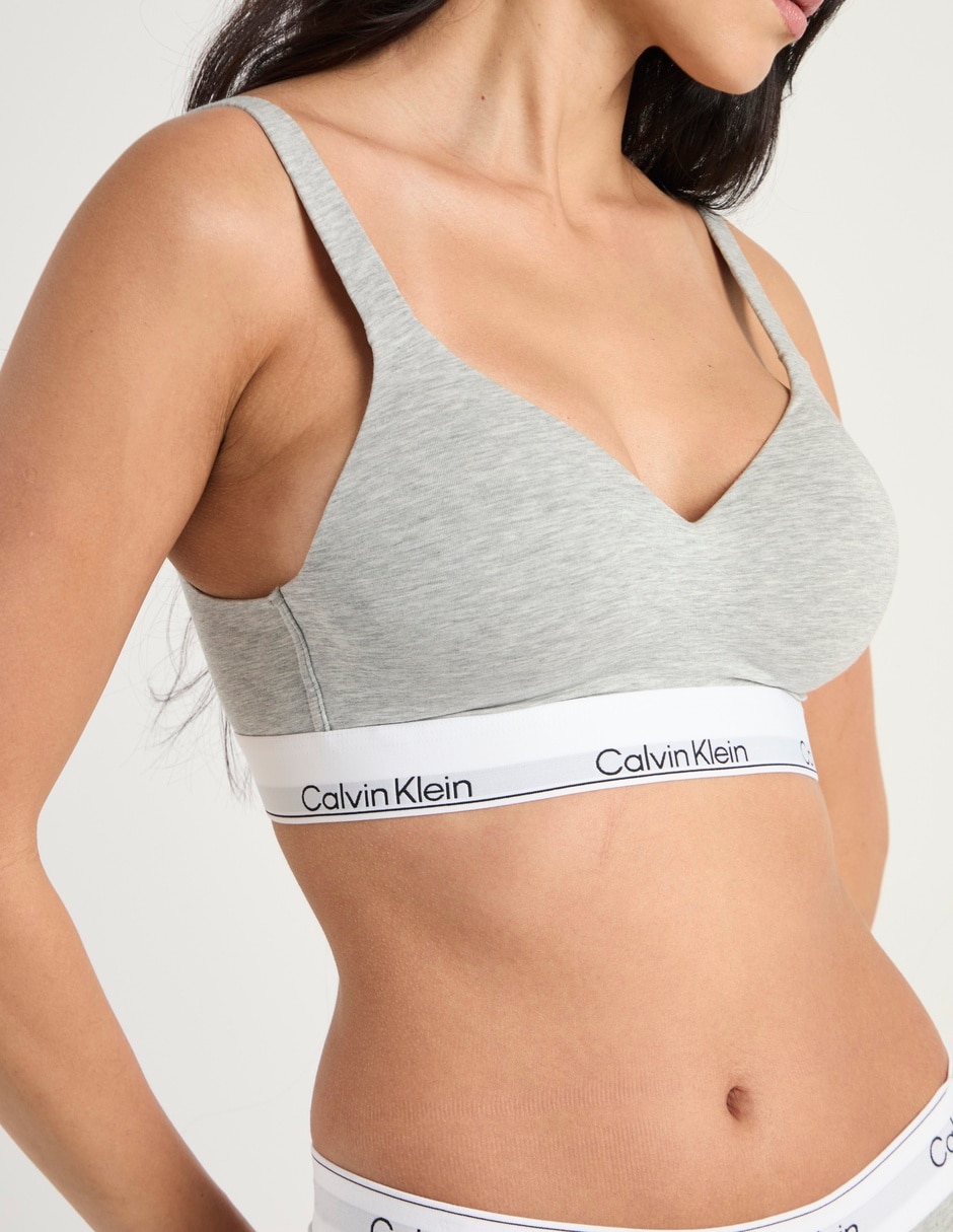 Bralette copa preformada para mujer 3