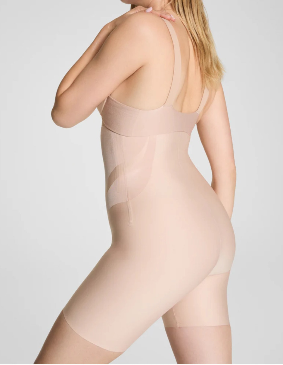 Faja tipo short con compresión alta para mujer 3