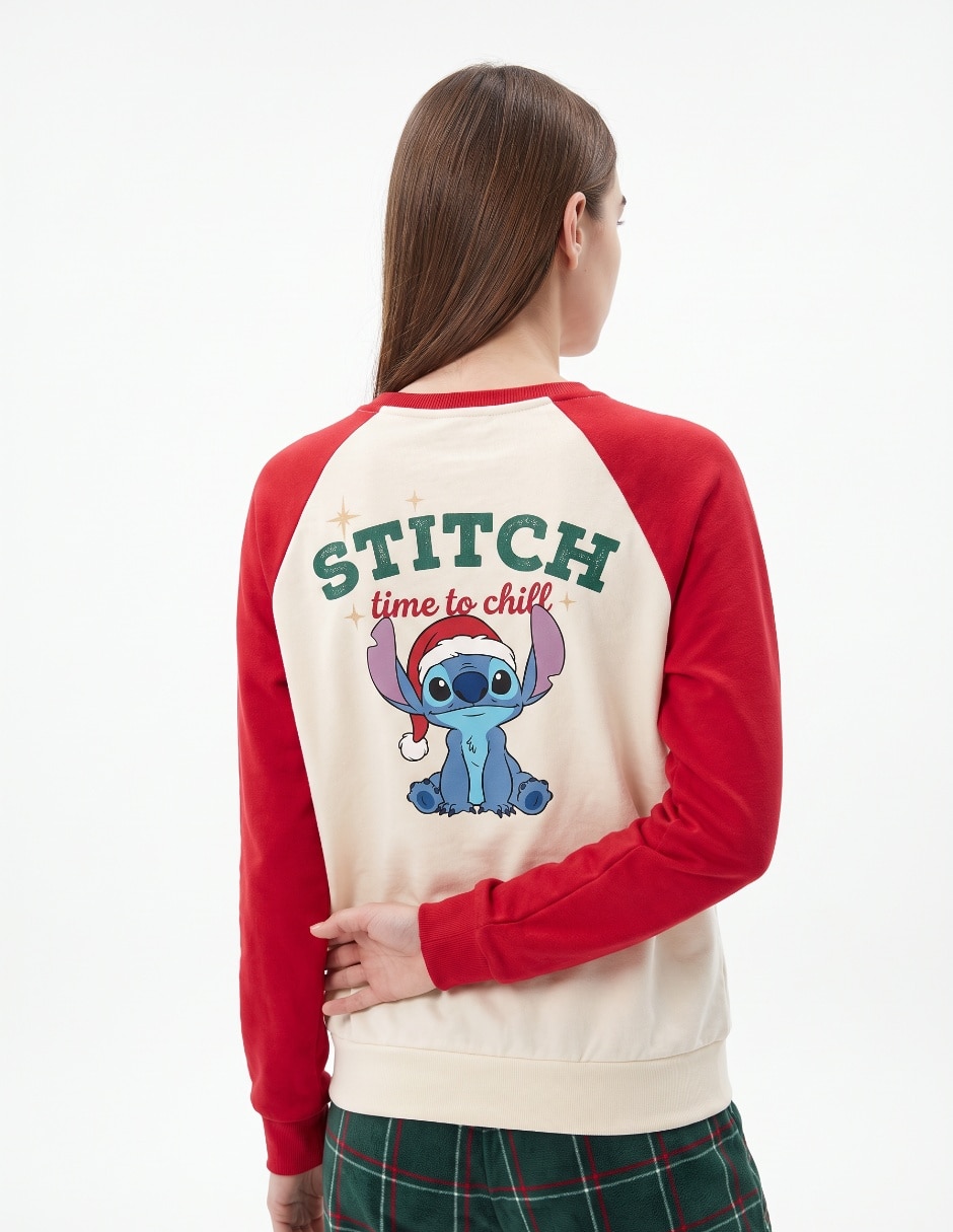 Conjunto pijama navideña Stitch para mujer 4