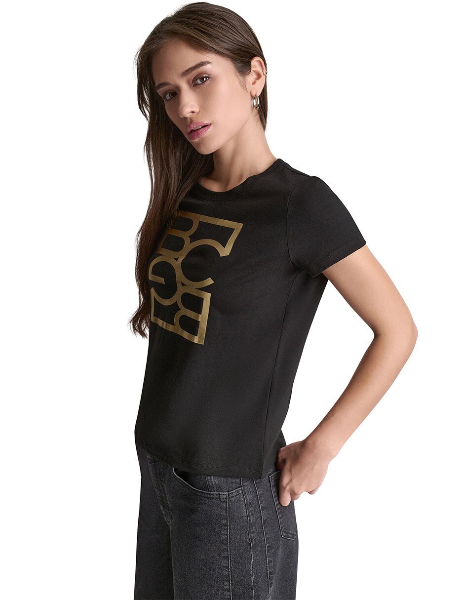 Camiseta cuello redondo manga corta 4